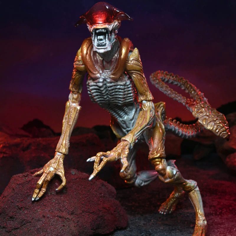 Aliens - Kenner Tribute Ultimate Panther Alien 7" Scale Action Figure - Image 5