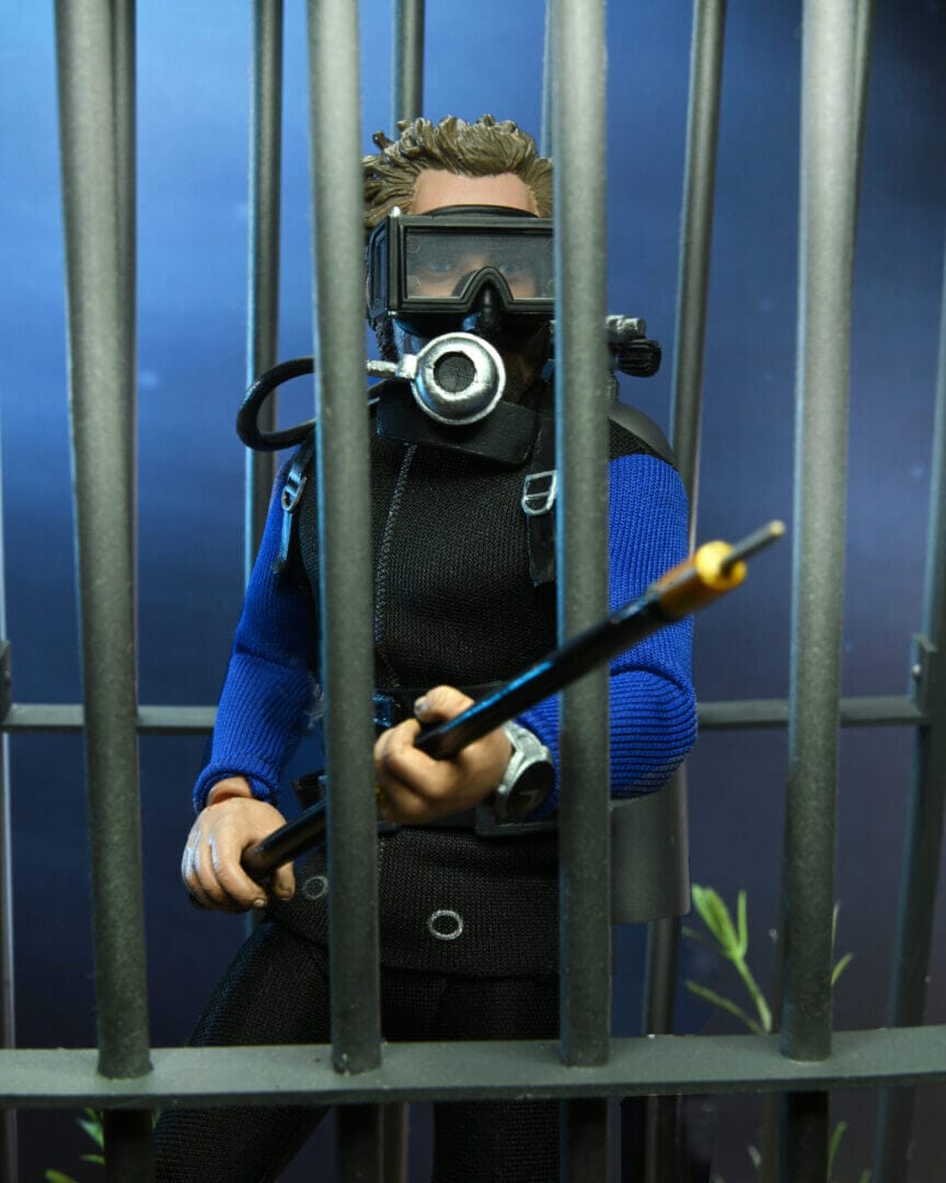 Jaws 8" Clothed Figure - Matt Hooper (Shark Cage) Action Figure by Neca - Image 7