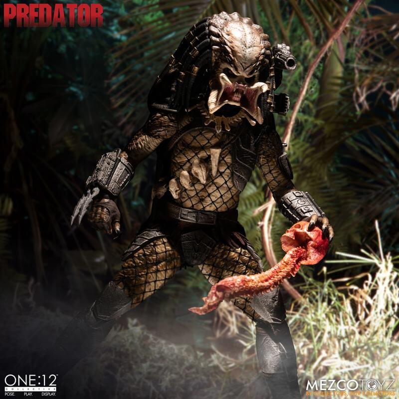 1:12 Scale Predator Collective Edition Action Figure by Mezco - Image 8