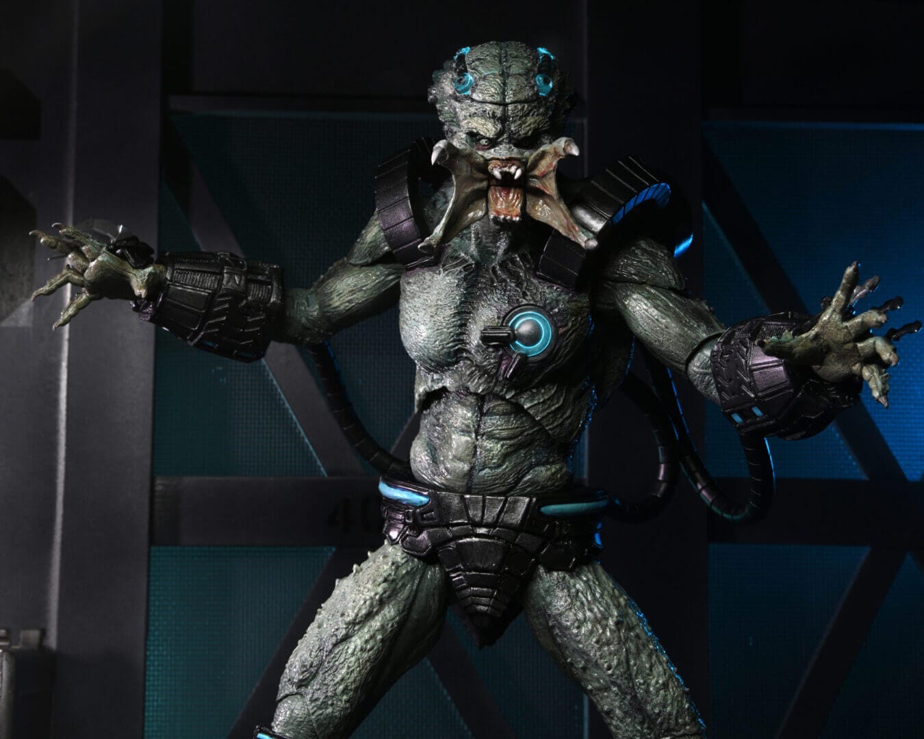 Predator Concrete Jungle Deluxe Stone Heart Predator by Neca - Image 5