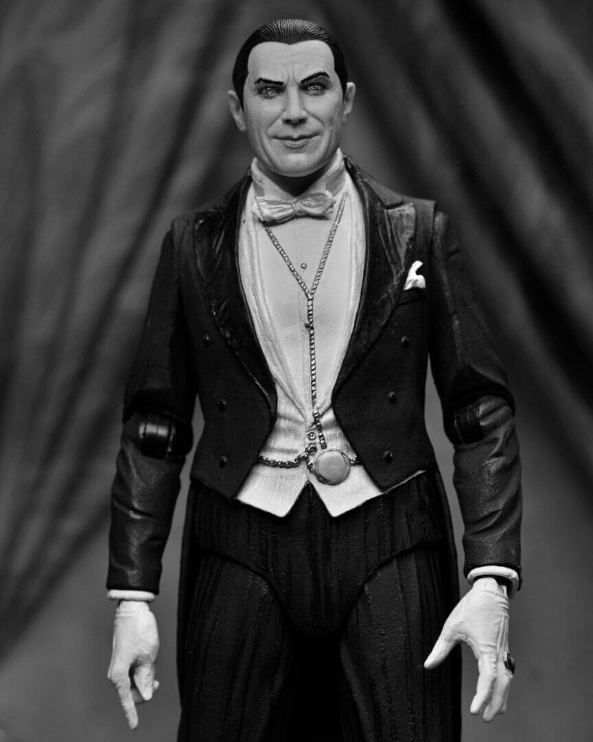 Universal Monsters Ultimate Dracula Carfax Abby 7" Scale Action Figure - Image 5
