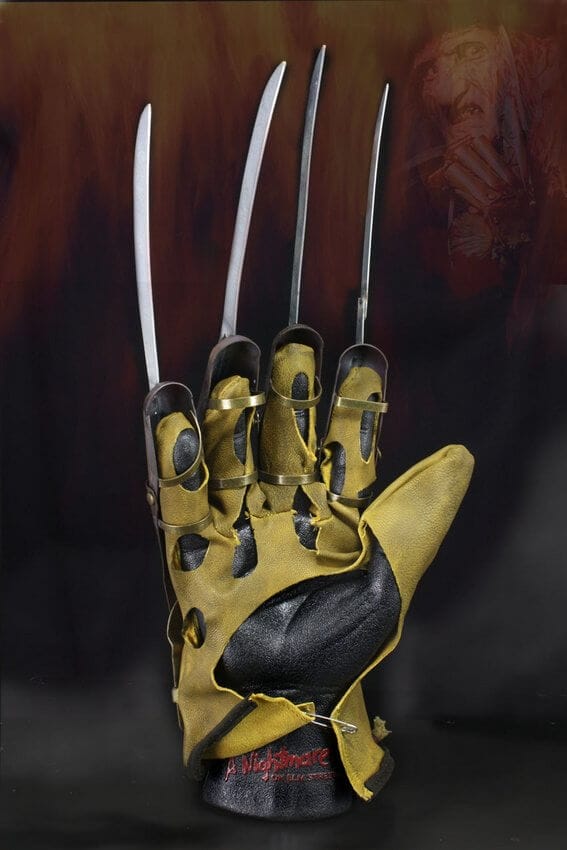 A Nightmare on Elm Street Prop Replica - Freddy Glove 1984 by Neca - Image 3