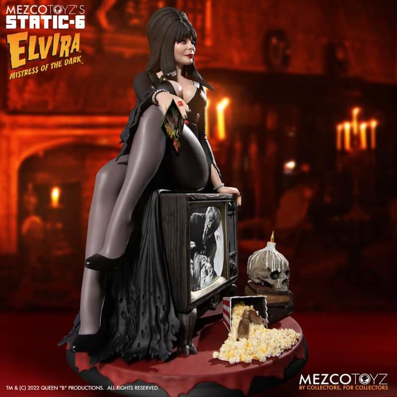 1:6 Scale Elvira Mistress of the Dark Statue by Mezco Toyz's Static-6 - Image 8
