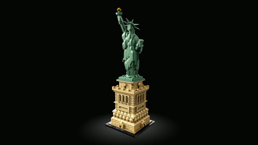 Lego Architecture Statue of Liberty 21042 - Image 5