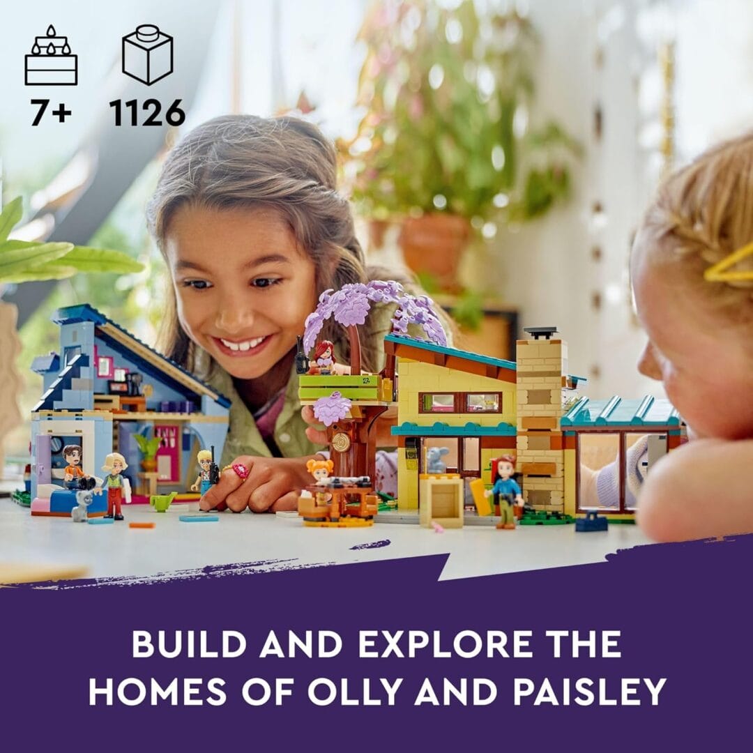 Lego Olly and Paisley's Family Houses 42620 - Image 2