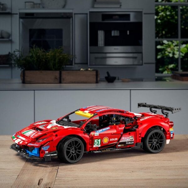 Lego: Ferrari 488 GTE AF Corse #51 42125 - Image 4