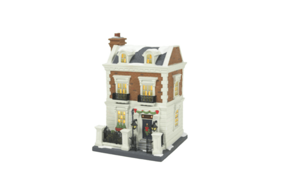 Enesco: Department 56- Dickens' Village Series 17 Cherry Tree Lane