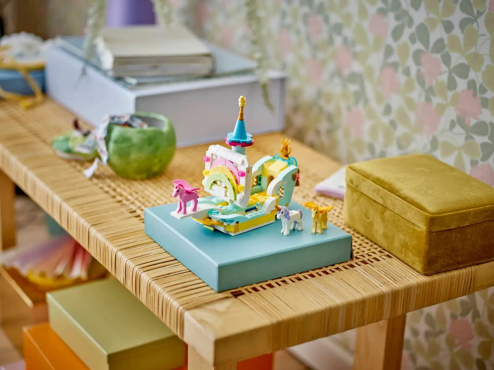 Lego: Creator Unicorn Castle 31175 - Image 3