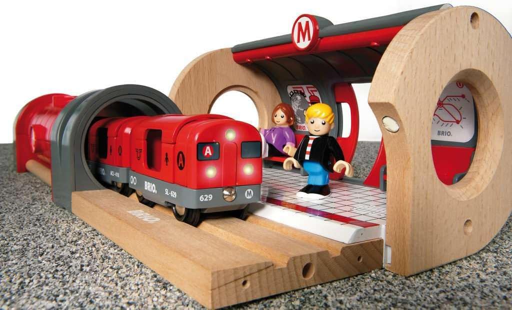 Brio World: Metro Railway Set - Image 7